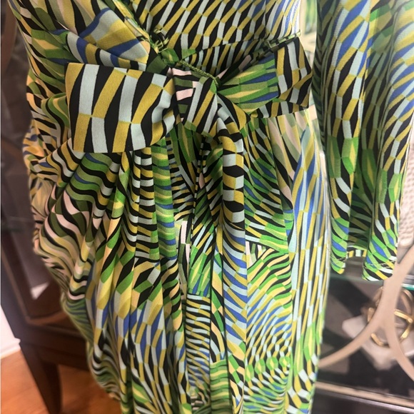 Maggy London Green and Black Print Midi Dress - Picture 10 of 10